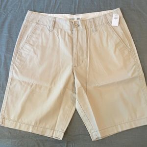 NWT men’s size 32 Old Navy shorts